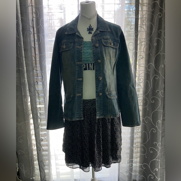 CAbi Jackets & Blazers - CABI JEAN JACKET SMALL LIKE NEW! No FLAWS!